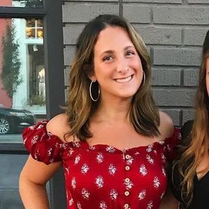 Meet your Posher, Abigail